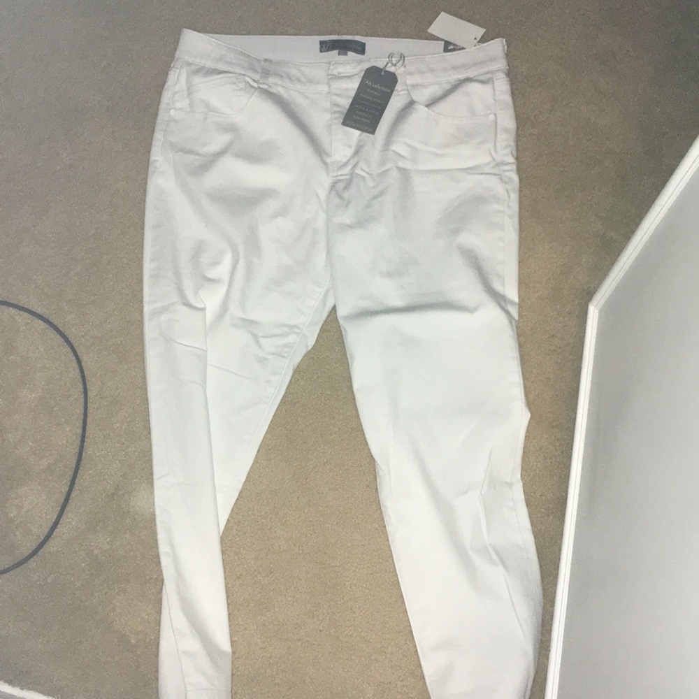 Wit & Wisdom Absolution White Jeans